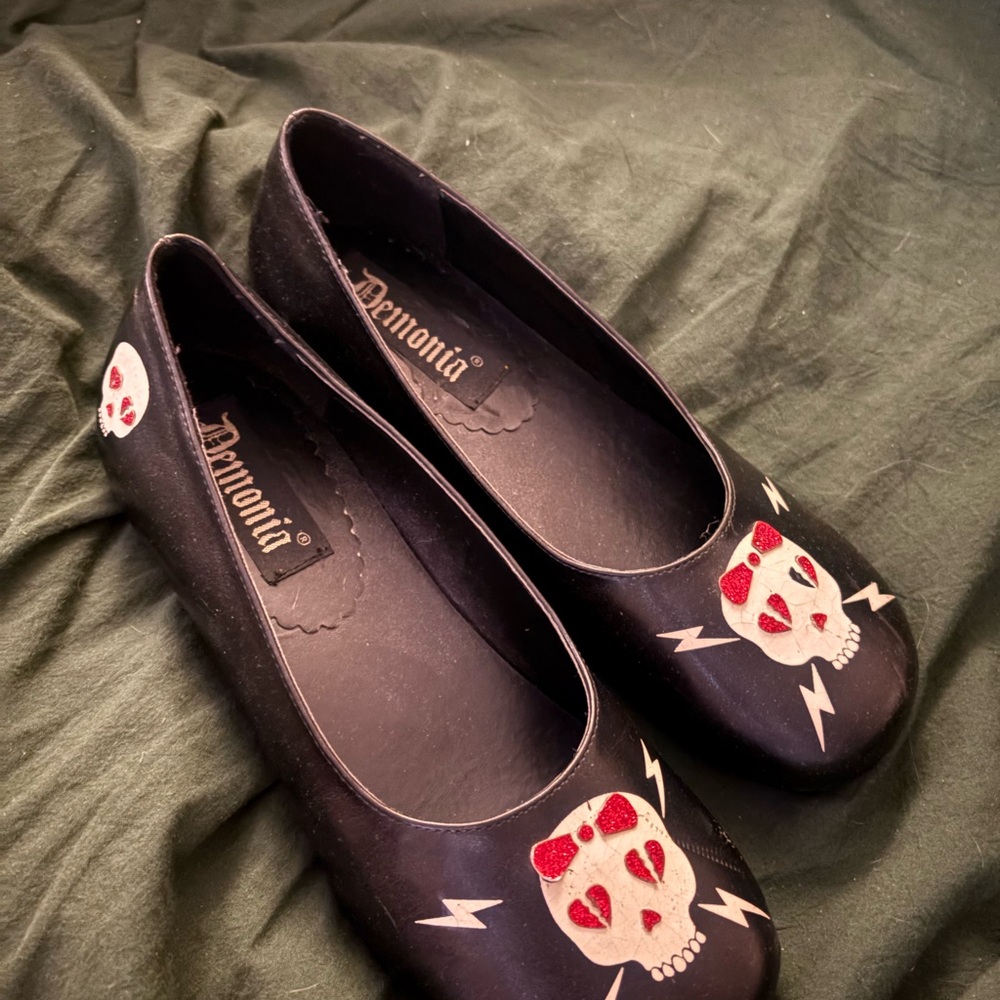 Demonia Black Skull Flats